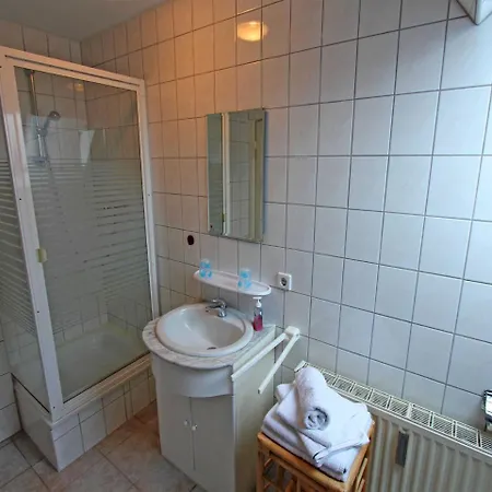 Use Apartment *